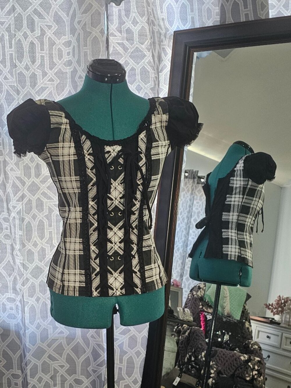Tripp NYC Plaid Puff‑Sleeve Corset Top – Size S – Vintage